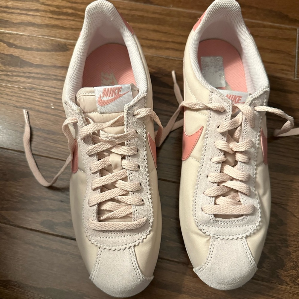 Nike Cortez size 10 women in light pink